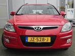 Hyundai i30 CW 1.6i Dynamic Automaat Airco Trekhaak, Auto's, Stof, Gebruikt, 1591 cc, 4 cilinders