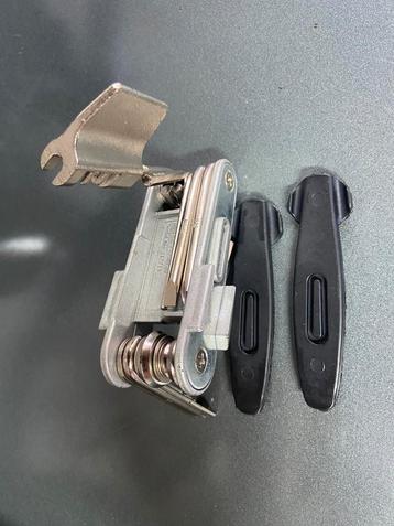 Multitool voor de racefiets beschikbaar voor biedingen