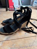 Sleehak, Kleding | Dames, Schoenen, Ophalen of Verzenden, Zo goed als nieuw, Zwart, Sneakers of Gympen