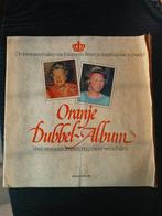 Oranje bubbel album over Juliana en Beatrix, Verzamelen, Gebruikt, Ophalen of Verzenden