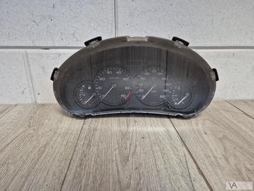 Peugeot 206 1998 - 2002 tellerklok cockpit 9634961180 €50 beschikbaar voor biedingen