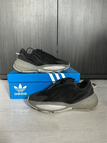 Adidas sneakers beschikbaar voor biedingen