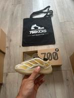 Adidas Yeezy 700 V3 Safflower Infants G54855 Maat EU23,5, Kinderen en Baby's, Adidas, Schoentjes, Yeezy, Nieuw