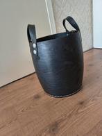 Rubber mand/plantenbak zwart gebruikt maar mooi., Huis en Inrichting, Woonaccessoires | Schalen en Manden, Ophalen, Zo goed als nieuw