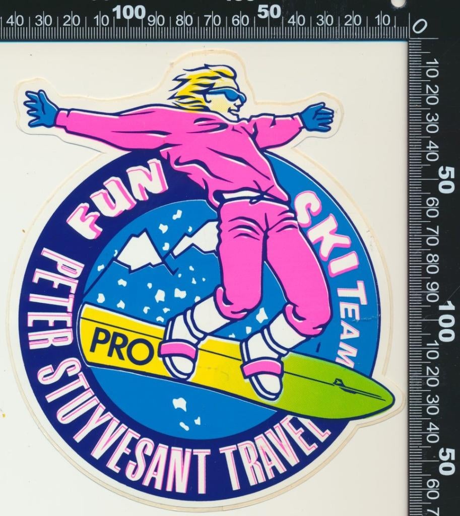 Sticker: Peter Stuyvesant Travel - Fun Ski Team, Ophalen of Verzenden, Zo goed als nieuw, Sport