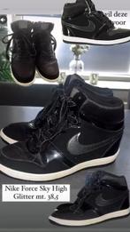 ZGAN Nike Force Sky High Glitter 38.5, Ophalen of Verzenden, Zo goed als nieuw, Sneakers of Gympen