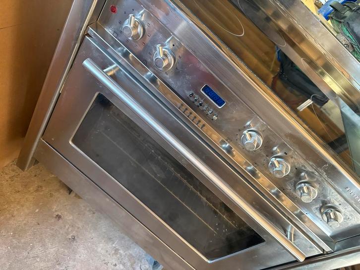 Vrijstaand Elektrisch Fornuis Solitaire, Witgoed en Apparatuur, Fornuizen, Gebruikt, Vrijstaand, Elektrisch, 4 kookzones, 85 tot 90 cm
