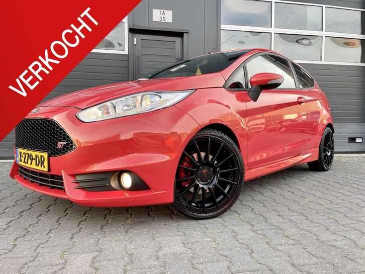 Ford Fiesta 1.6 ST2 *NAVI*CRUISE*182PK*SONY*ECC, Auto's, Ford, Bedrijf, Fiësta, ABS, Airbags, Airconditioning, Alarm, Boordcomputer