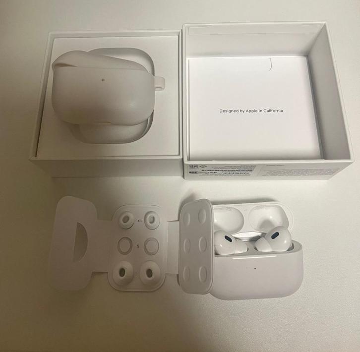 AirPods Pro (2e generatie) – gebruikt, maar in goede staat, Telecommunicatie, Mobiele telefoons | Oordopjes, Gebruikt, In gehoorgang (in-ear)