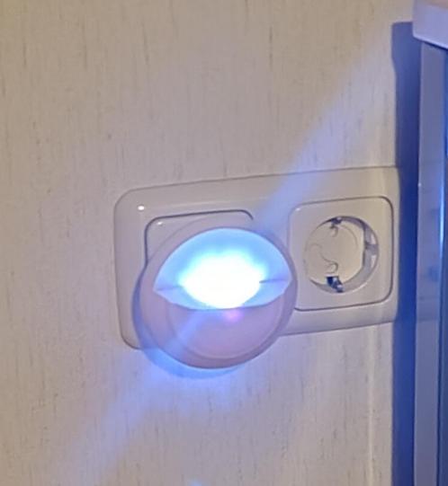 Nachtlampje, Huis en Inrichting, Lampen | Tafellampen, Nieuw, Minder dan 50 cm, Ophalen