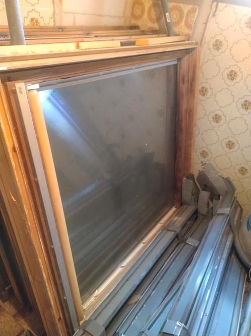 Velux dakramen kantelbaar en incl gootstukken, Doe-het-zelf en Verbouw, Glas en Ramen, Gebruikt, Dakraam, 120 tot 160 cm, 80 tot 120 cm