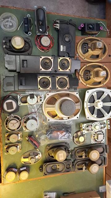 Grote Partij Diverse Luidsprekers - Opknapper! beschikbaar voor biedingen