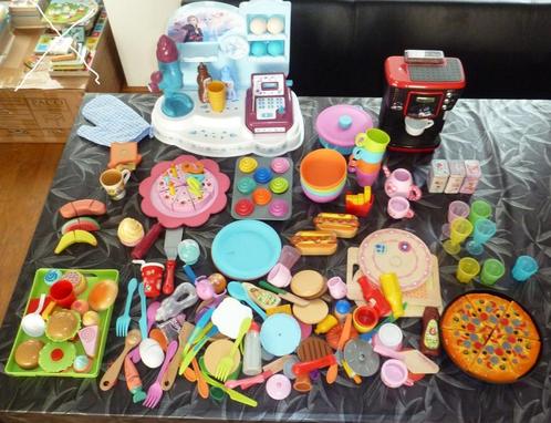 Speelgoed keuken spulletjes Frozen ijsmachine taart pizza, Kinderen en Baby's, Speelgoed | Speelkeukens, Gebruikt, Speelkeuken-accessoire