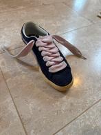 Puma Donker Blauwe Sneakers met dikke Roze Veters - Maat 39, Kleding | Dames, Ophalen of Verzenden, Zo goed als nieuw, Blauw, Sneakers of Gympen