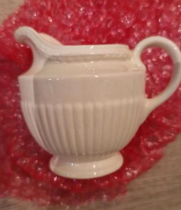 Wedgwood Melkkannetje - 8cm beschikbaar voor biedingen