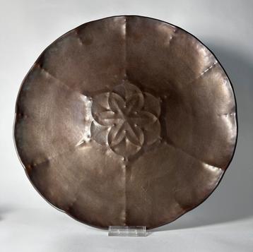 Groot Gesigneerd Wandbord Amsterdamse school, diameter 40 cm beschikbaar voor biedingen