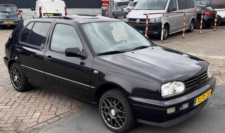 Volkswagen Golf 2.8 VR6, Auto's, Volkswagen, Bedrijf, Te koop, Golf, ABS, Airconditioning, Centrale vergrendeling, Lederen bekleding