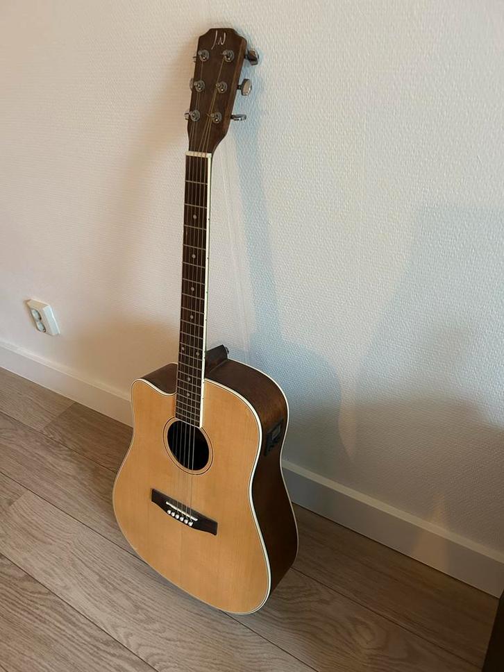 James Neligan Western Gitaar met Element linkshandig, Muziek en Instrumenten, Snaarinstrumenten | Gitaren | Akoestisch, Zo goed als nieuw