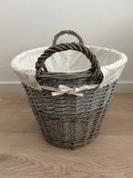 Rieten Mand met Voering rotan grijs wit, Ophalen, Mand, Zo goed als nieuw, Riet