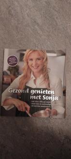 S. Bakker - Gezond genieten met Sonja, Boeken, Ophalen, Zo goed als nieuw, S. Bakker