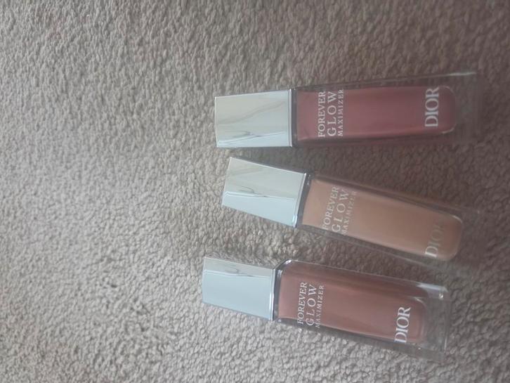 Dior forever glow, Sieraden, Tassen en Uiterlijk, Uiterlijk | Cosmetica en Make-up, Nieuw, Gehele gezicht, Ophalen of Verzenden