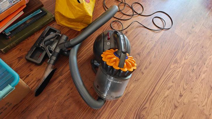 Dyson ball allergy DC33 compleet, Witgoed en Apparatuur, Stofzuigers, Gebruikt, Stofzuiger, Minder dan 1200 watt, Reservoir, Ophalen