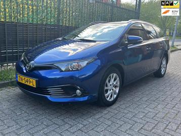 Toyota Auris Touring Sports 1.2T Dynamic 1e EIG|CAMERA|NAP beschikbaar voor biedingen