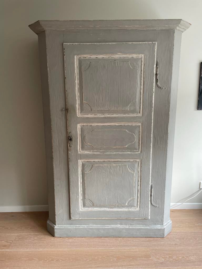 Charmante Zweedse kast met patina, Ophalen