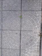 Gezocht: enkele tuintegels 30x30 met motief, Ophalen, Beton, Minder dan 5 m², Terrastegels