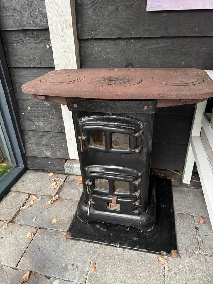 Oude kolenkachel, Antiek en Kunst, Antiek | Overige Antiek, Ophalen