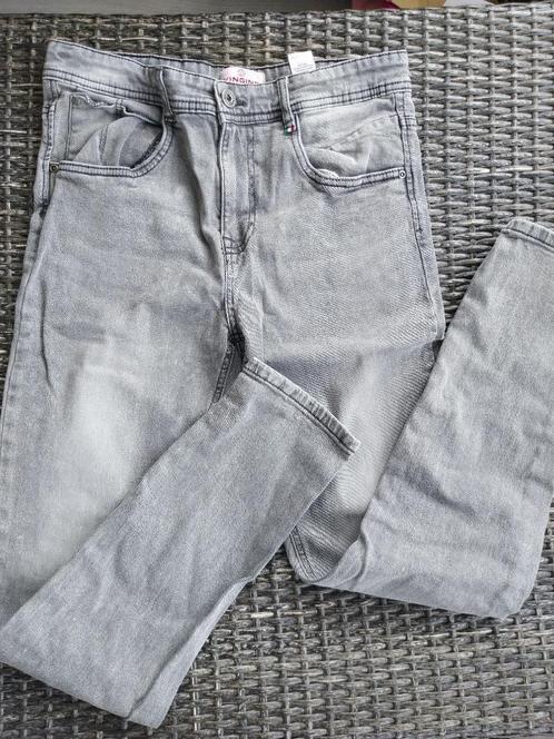 Broek van vingino, Kinderen en Baby's, Kinderkleding | Maat 176, Zo goed als nieuw, Jongen, Broek, Ophalen of Verzenden