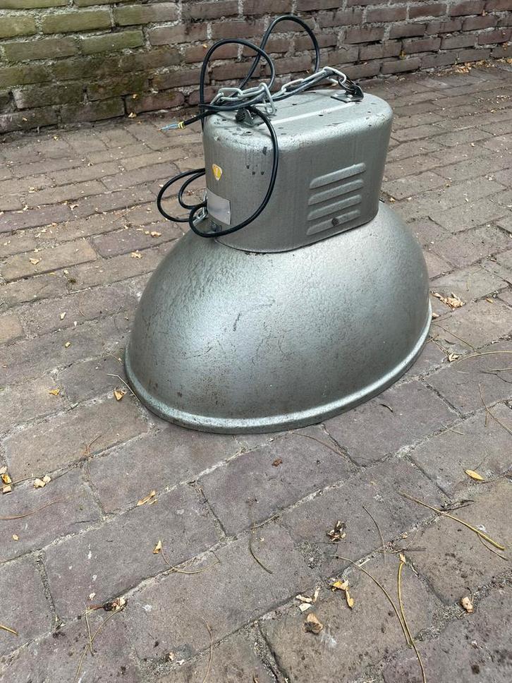 Industriële Fabriekslamp Oost Europa, Huis en Inrichting, Lampen | Hanglampen, Gebruikt, Minder dan 50 cm, Metaal, Ophalen of Verzenden