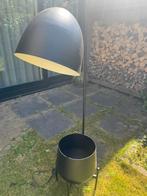 Mooie industriele lamp/ plantenbak, Ophalen, Zo goed als nieuw