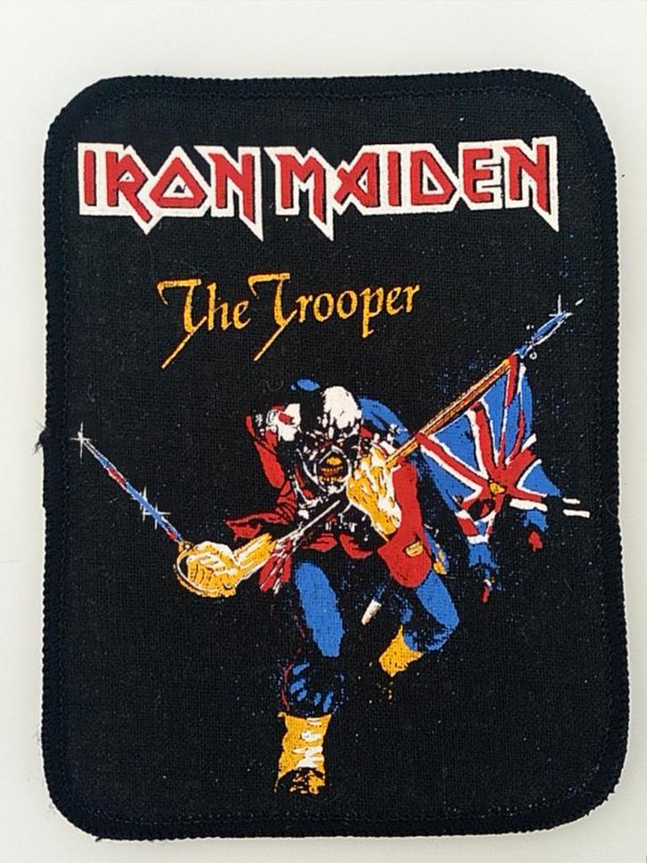 Iron Maiden zeer zeldzame vintage 1983 The Trooper patch 113, Verzamelen, Muziek, Artiesten en Beroemdheden, Nieuw, Kleding, Verzenden