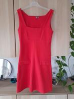 Prachtige rode jurk Who's that girl maat M, Kleding | Dames, Maat 38/40 (M), Zo goed als nieuw, Who's that girl, Verzenden