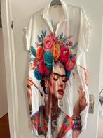 Doorknoop jurk one size Frida Kahlo, Kleding | Dames, Wit, Maat 42/44 (L), Ophalen of Verzenden, Zo goed als nieuw