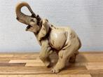 A1659. Decoratieve natuurgetrouwen olifant, Ivorine, Verzamelen, Gebruikt, Ophalen of Verzenden
