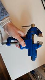 Bankschroef met draaibare basis, Doe-het-zelf en Verbouw, Ophalen of Verzenden, Zo goed als nieuw