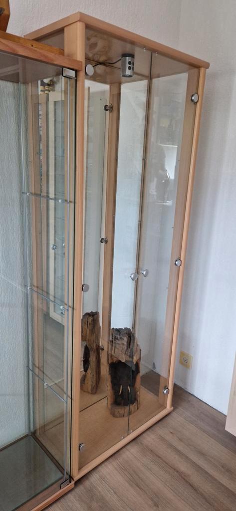 Vitrinekast in zeer mooie staat. Korting bij afname 2 kasten, Huis en Inrichting, Kasten | Vitrinekasten, Gebruikt, 50 tot 100 cm