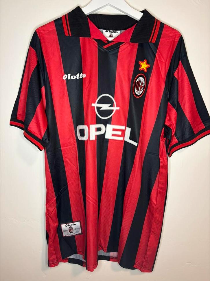 Ac milan shirt XL, Sport en Fitness, Voetbal, Zo goed als nieuw, Shirt, Ophalen of Verzenden