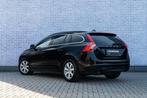 Volvo V60 T3 150 pk Momentum Automaat | Achteruitrijcamera |, 12 maanden, 4 cilinders, Leder en Stof, Zwart