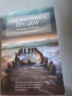 Drie Weduwen, Één Graf - Charmaine Hulsbosch, Ophalen of Verzenden, Zo goed als nieuw, Charmaine Hulsbosch, Nederland