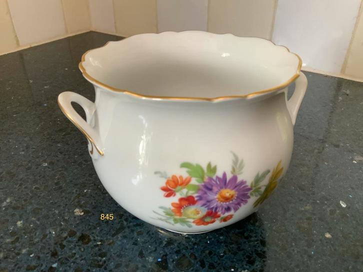 Kaiser W. Germany painted flowerpot, Antiek en Kunst, Antiek | Porselein, Ophalen of Verzenden