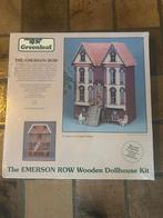 The Emerson Row Wooden Dollhouse Kit, Ophalen, Zo goed als nieuw, Poppenhuis