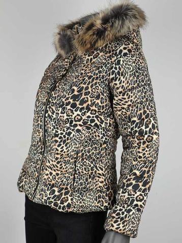 ** NIEUW **  geweldige winterjas met dierenprint. Maat Small beschikbaar voor biedingen
