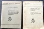 2x Handboek Soldaat Geneeskundige Troepen VS 2-1350/K1, Nederland, Overige typen, Landmacht, Verzenden