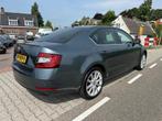 Skoda Octavia 1.5 TSI Greentech Schuifdak, Carplay, PDC, Cru, 4 cilinders, Bedrijf, Zilver of Grijs, Octavia