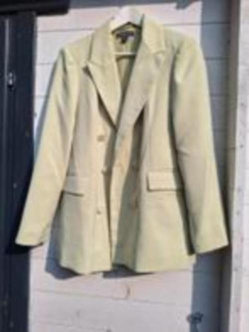 Lichtgroen jasje maat 40 merk Primark, Kleding | Dames, Jasjes, Kostuums en Pakken, Zo goed als nieuw, Jasje, Maat 38/40 (M), Groen