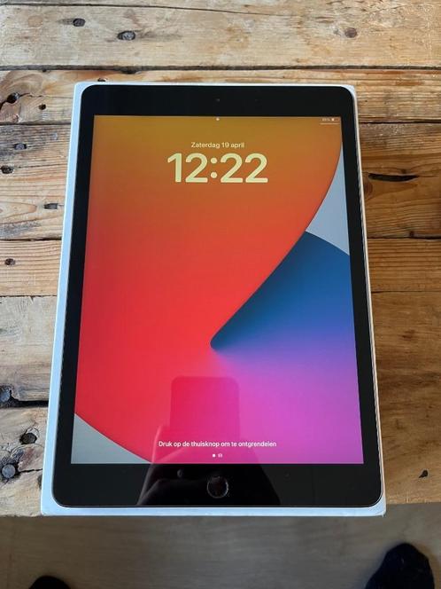Ipad (8th Generation) Wi-FI 128 GB! space Grey, Computers en Software, Apple iPads, Zo goed als nieuw, Apple iPad, Wi-Fi, 10 inch