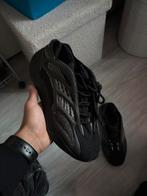 Yeezy 700 - Top sneaker! Maat 37, Ophalen of Verzenden, Zo goed als nieuw, Zwart, Sneakers of Gympen